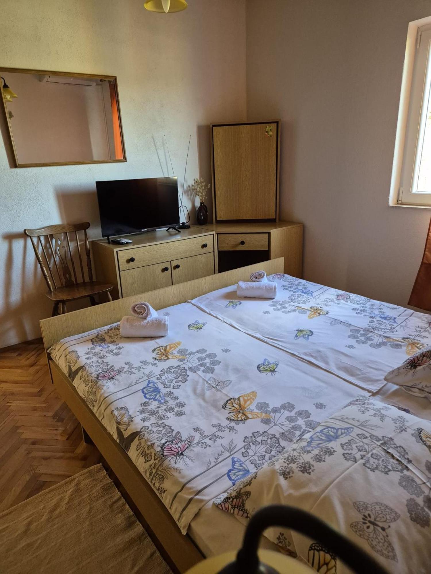 Apartmani Ino Škrip Kültér fotó